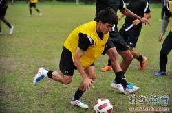 英雄联盟总决赛2025-强强对话，球队备战决赛这一战