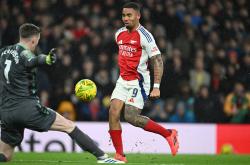 英雄联盟总决赛赛程-英格兰险胜利物浦，伊布状态火热