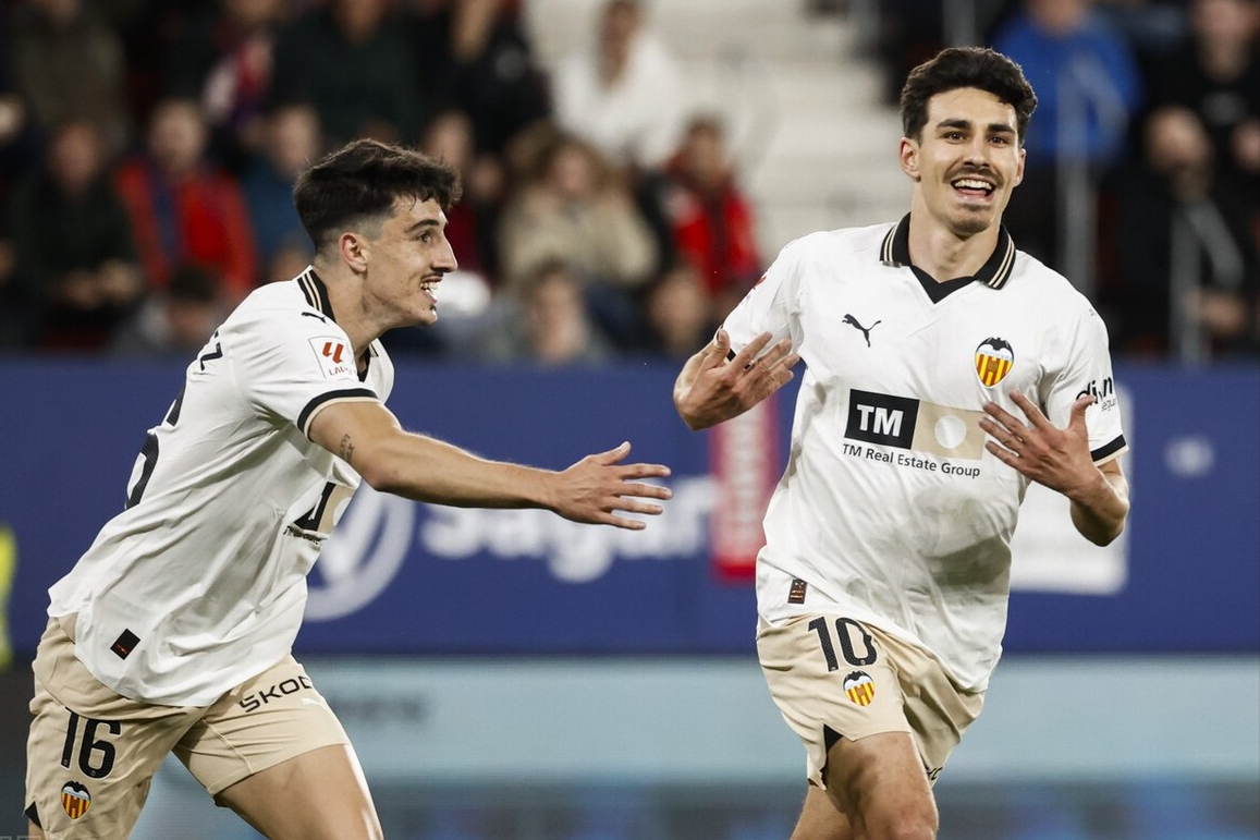 巴伦西亚客场大胜拉科鲁尼亚，赛季表现稳定的简单介绍