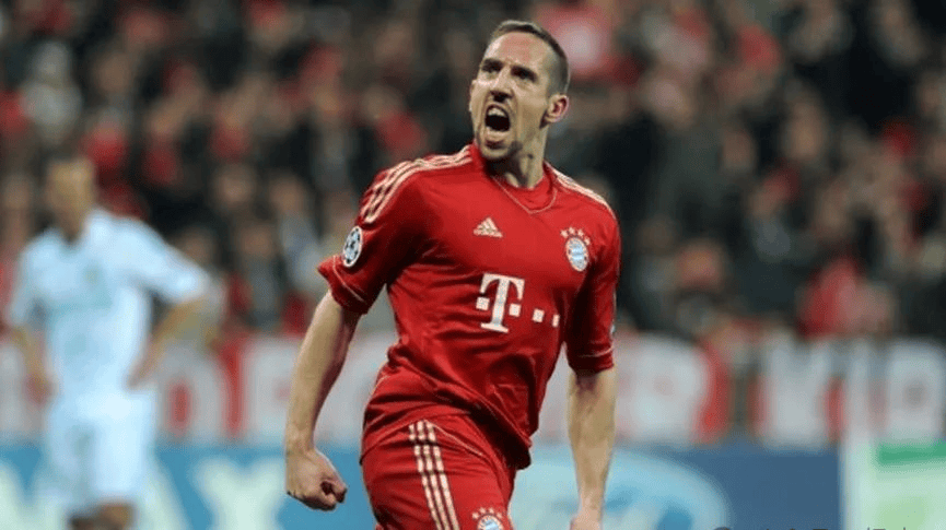 包含比利时连扳两球，豪取关键胜利晋级欧洲国家联赛的词条