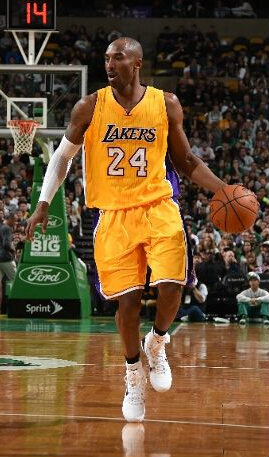 职业篮球赛场上的激情瞬间:球员抢眼表现 职业篮球赛场上的激情瞬间:球员抢眼表现