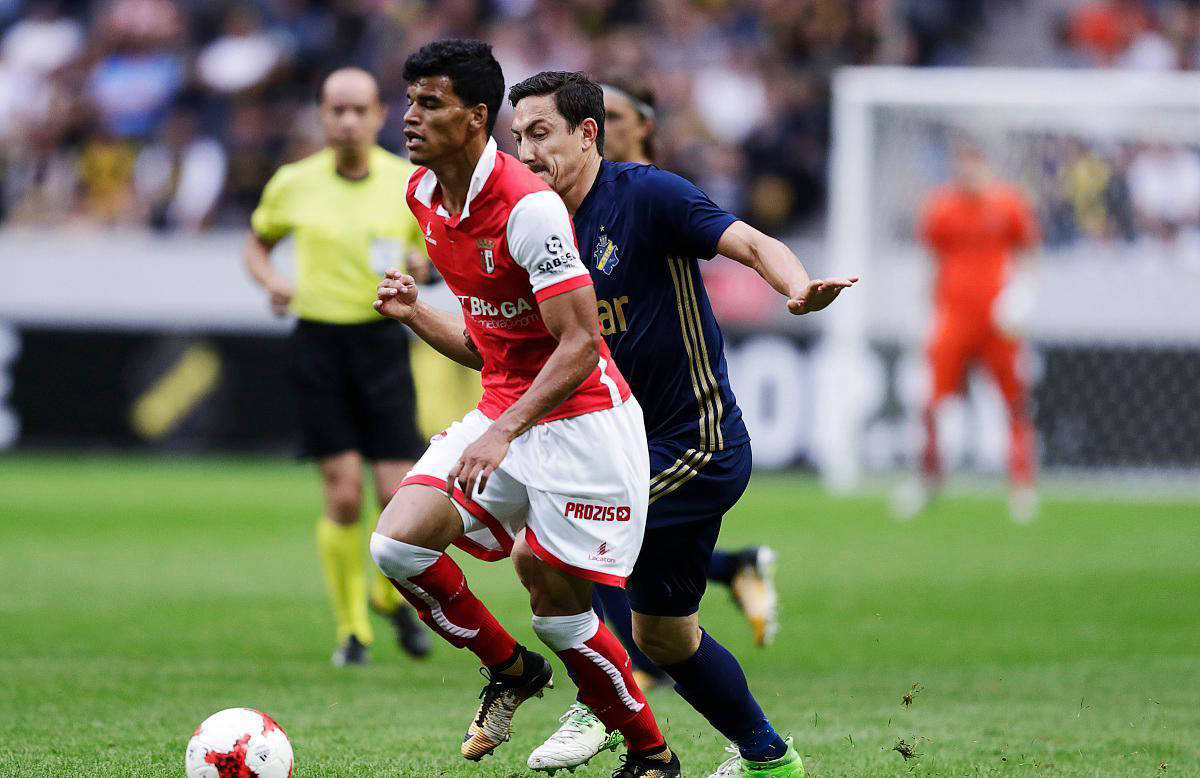 阿贾克斯逆袭击败，冠军即将到来