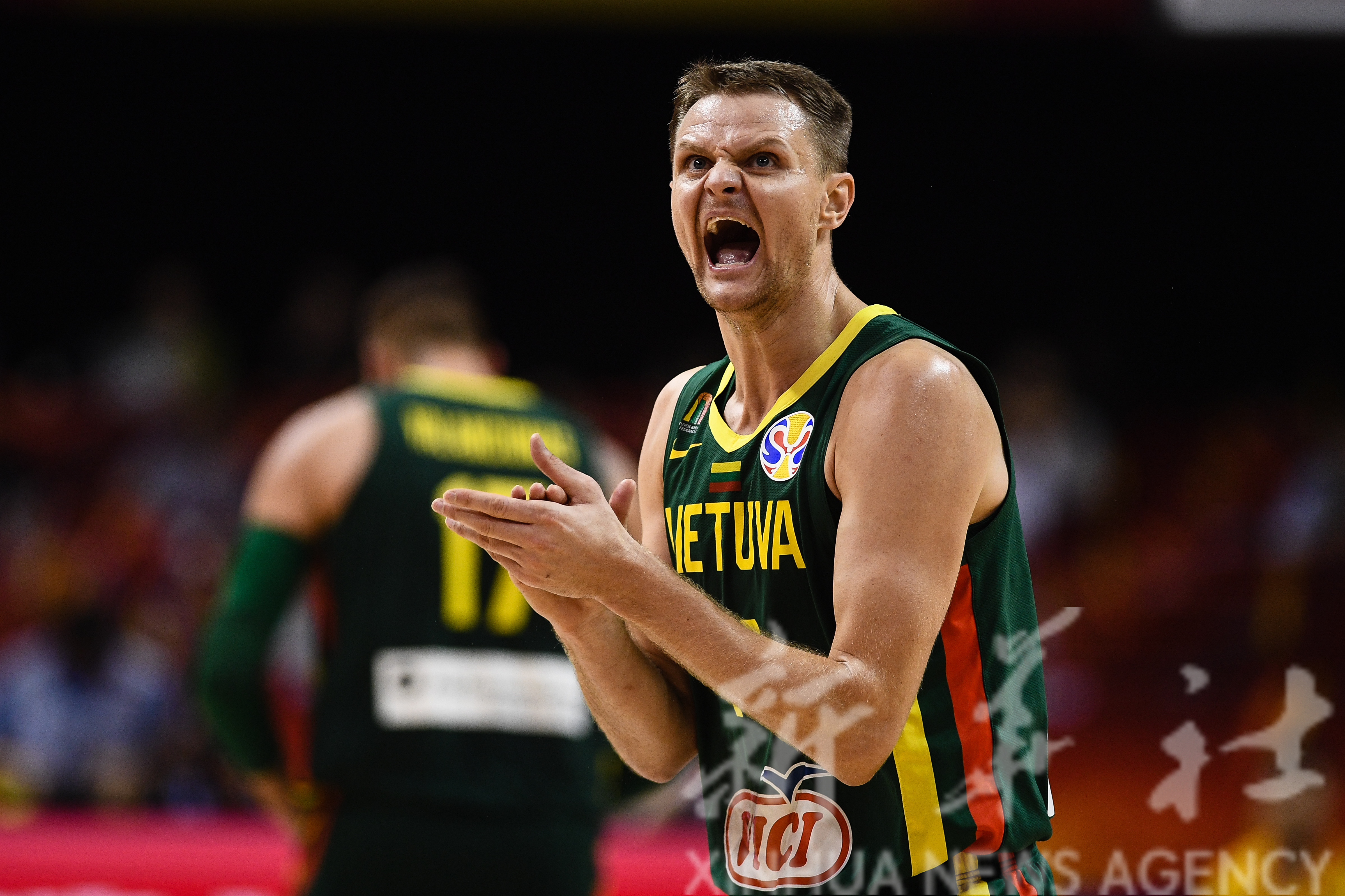 法国篮球联赛揭幕战全力以赴备战