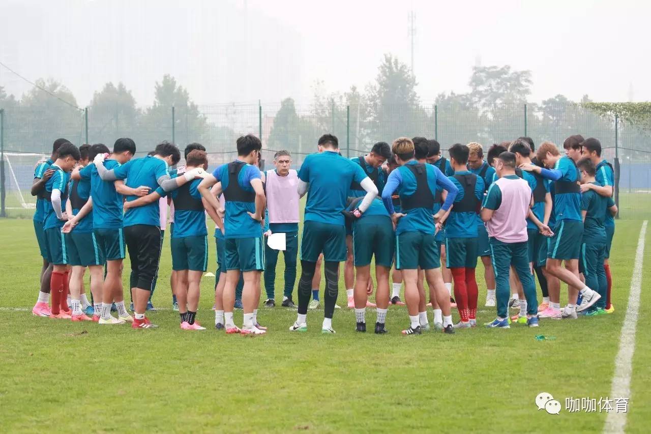 热身赛的胜利或失败,丝毫不影响主队气势 热身赛的胜利或失败,丝毫不影响主队气势