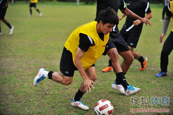 强强对话,球队备战决赛这一战 强强对话,球队备战决赛这一战