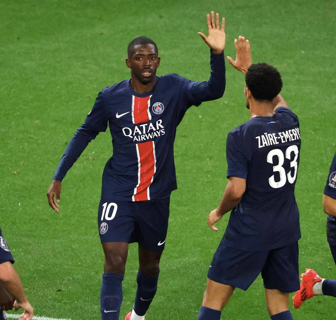 法甲战况：巴黎圣日耳曼稳居榜首