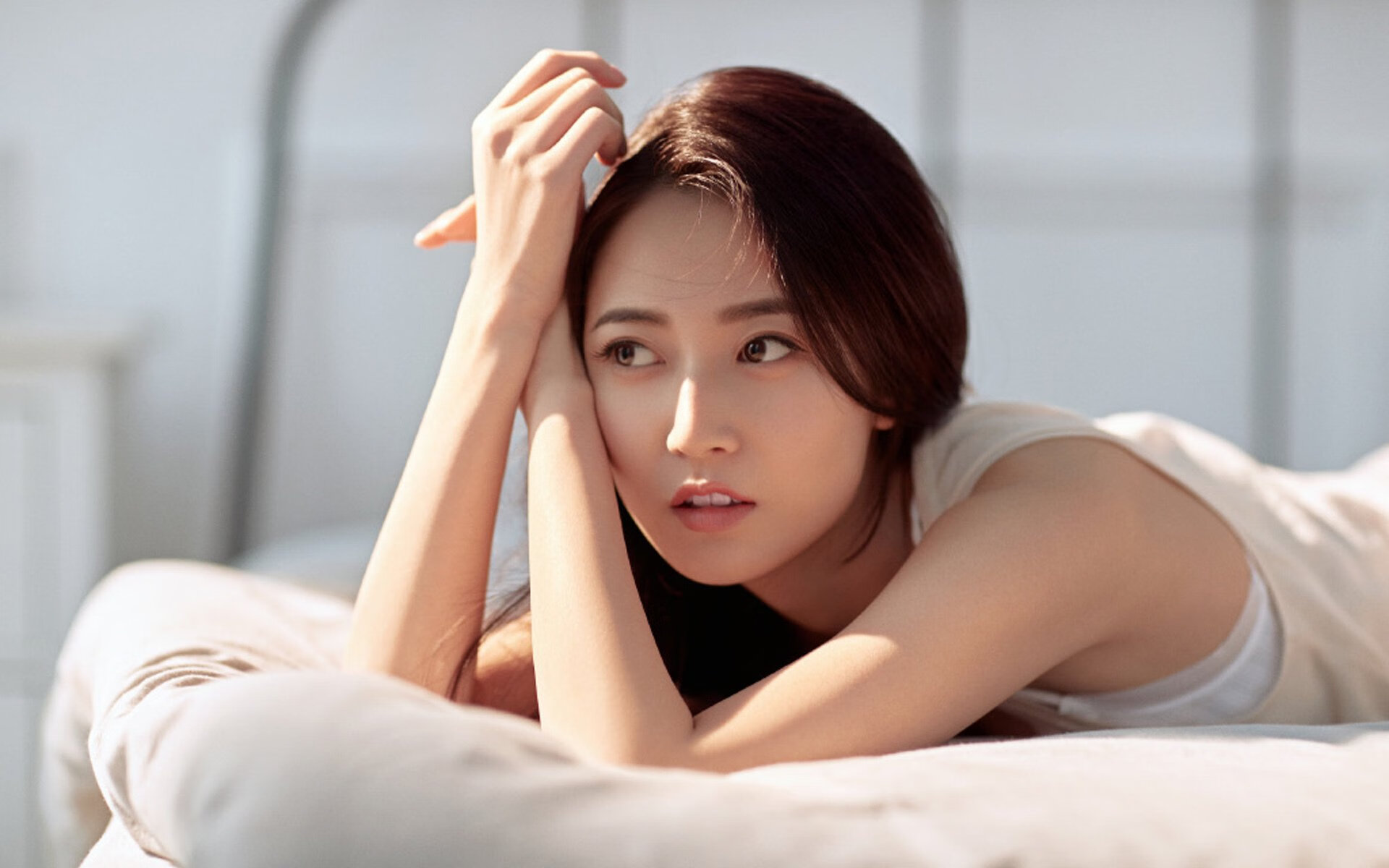 引擎与足尖，当F1新赛季之夜遇见基耶萨的巨星时刻