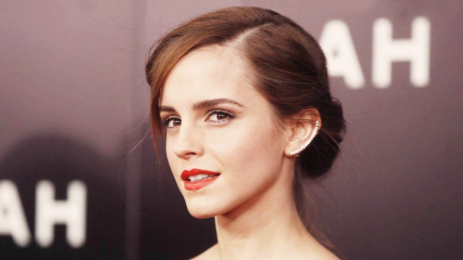 绝境狂澜,当奥斯梅恩扼住命运的咽喉,勒沃库森如何从地狱边缘抢回呼吸权?