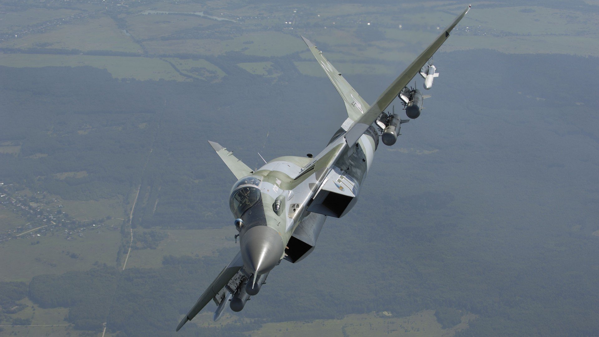 偶然与必然的交织,绿茵场的失利与篮球场的爆冷,体育哲学的双重奏