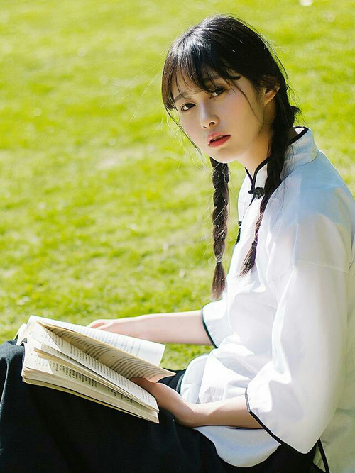 节奏大师，比利亚雷亚尔凭借法比尼奥爆发掌控比赛，击败毕尔巴鄂