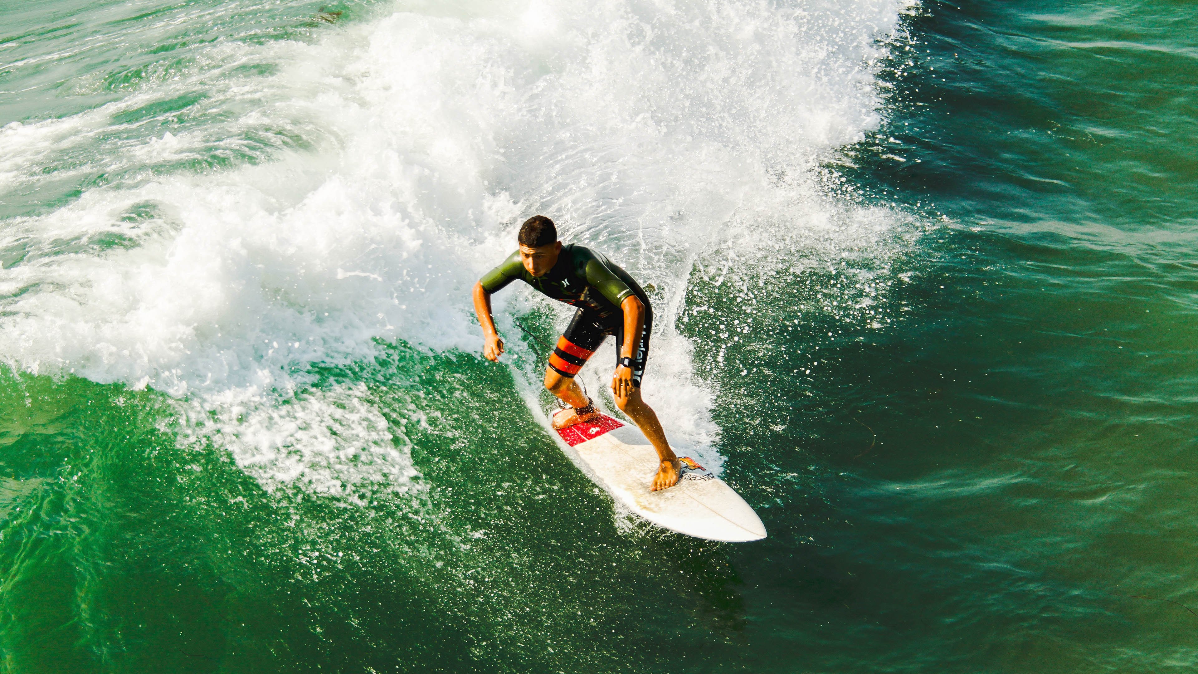 精密的机器与关键齿轮，英格兰封锁塞内加尔，罗德里成为胜负手